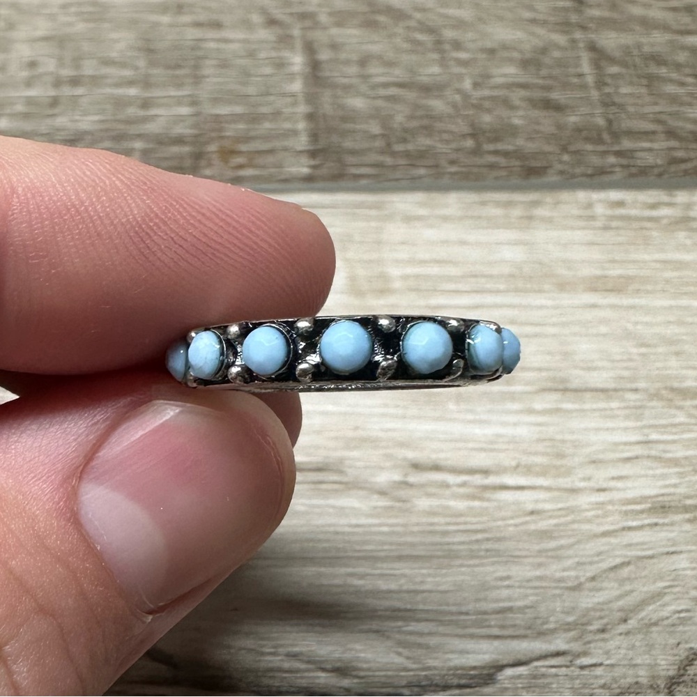 Elegant Silver and Blue Stone Women's Ring one stone missing